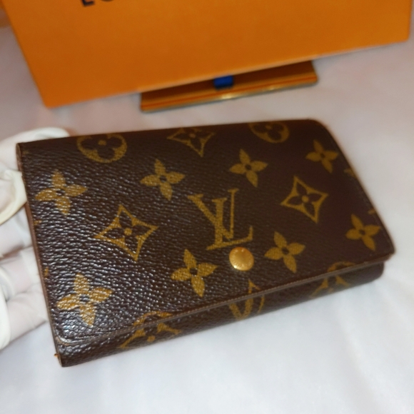 💥SOLD💥Louis Vuitton wallet - Picture 12 of 16